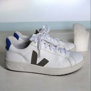 Veja Urca Low Top Lace Up Side Logo  Sneakers In White Grey Blue US 6